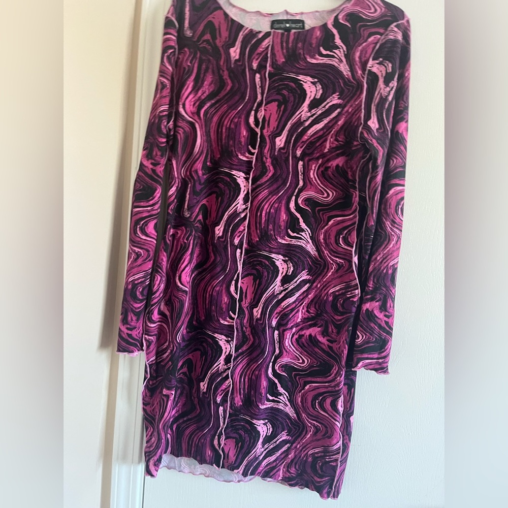 Very pretty never worn